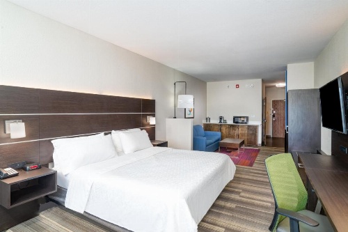 Holiday Inn Express Hotel Winona North image 12
