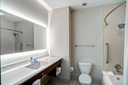 Holiday Inn Express Hotel Winona North image 18