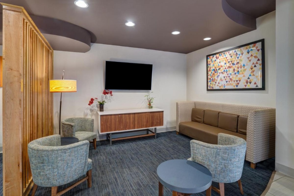 Holiday Inn Express Hotel Winona North Image 31