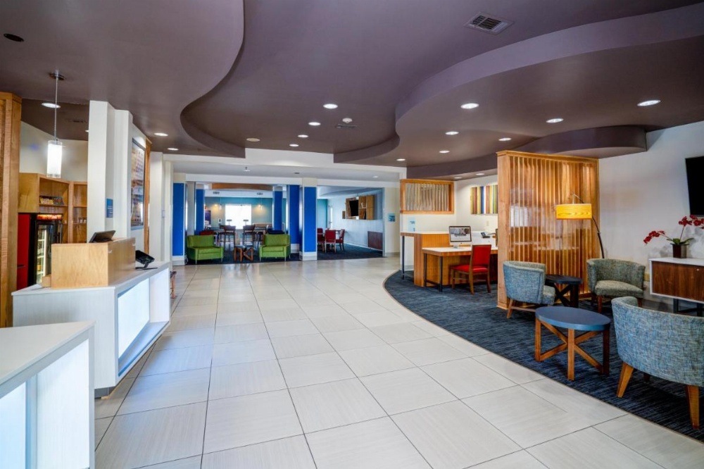 Holiday Inn Express Hotel Winona North Image 32