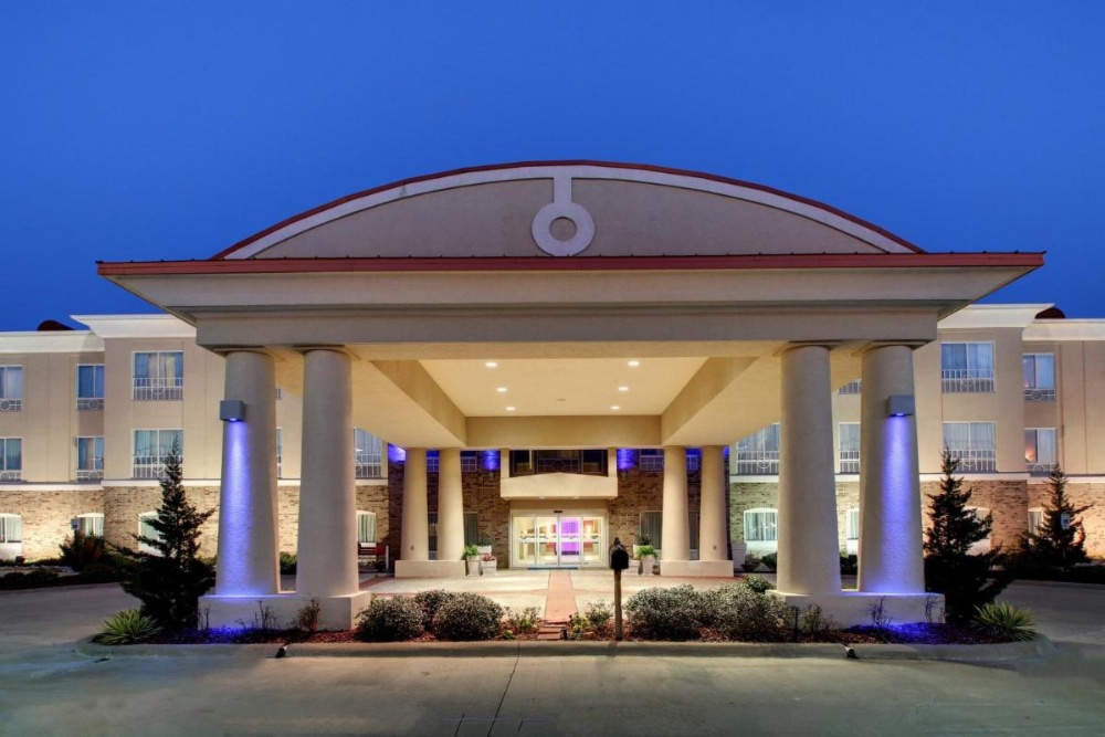 Holiday Inn Express Hotel Winona North Image 37