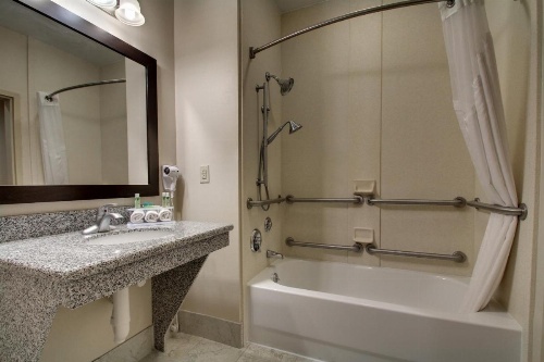 Holiday Inn Express Hotel Winona North image 38