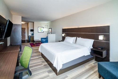 Holiday Inn Express Hotel Winona North image 43