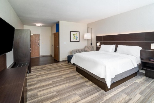 Holiday Inn Express Hotel Winona North image 45