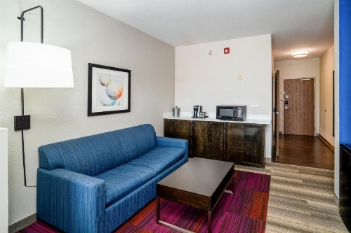 Holiday Inn Express Hotel Winona North image 9